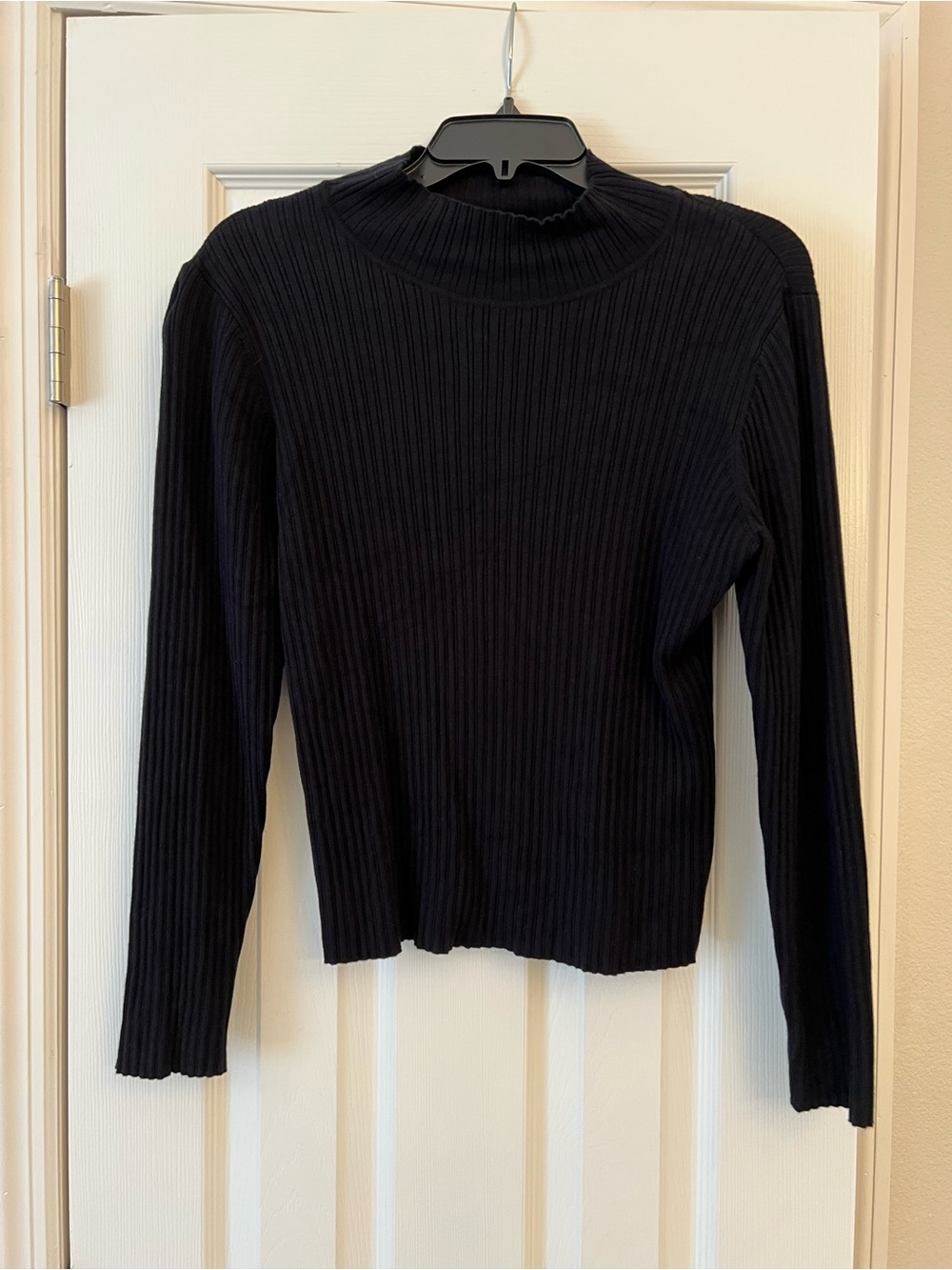 Ribbed Mock Neck Long-Sleeve Top - Black